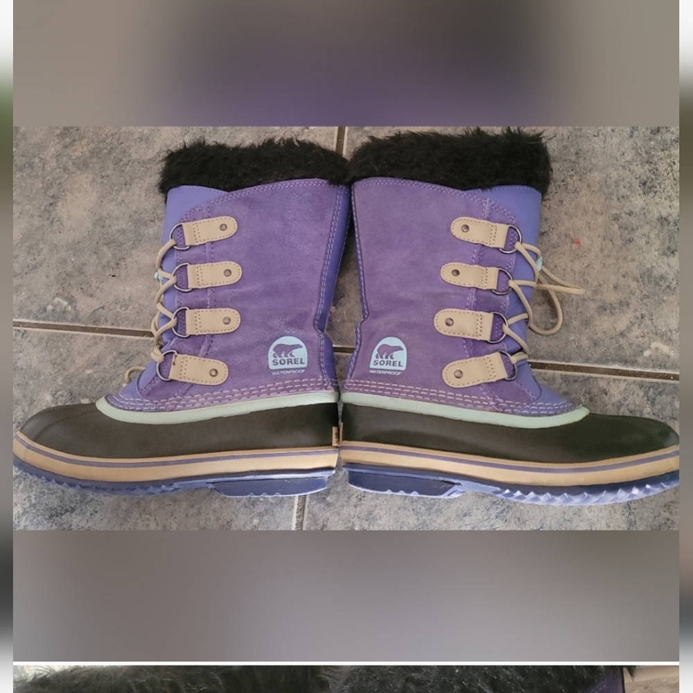 SOREL BOOTS